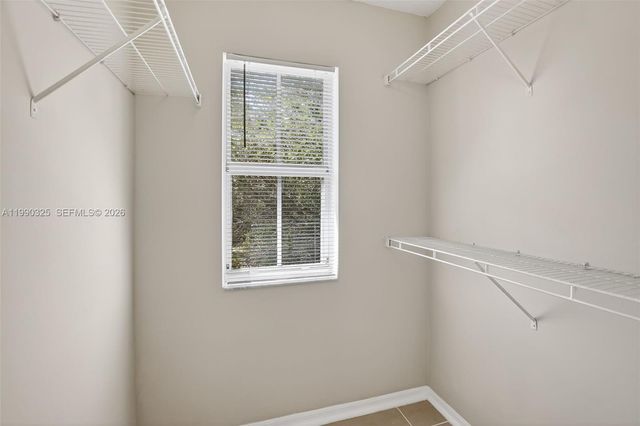 2496 Centergate Dr 301, Miramar, FL 33025