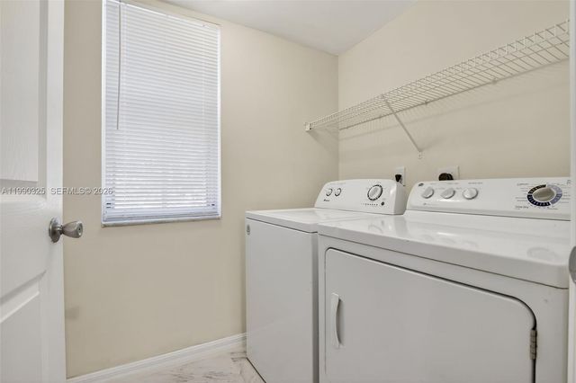 2496 Centergate Dr 301, Miramar, FL 33025