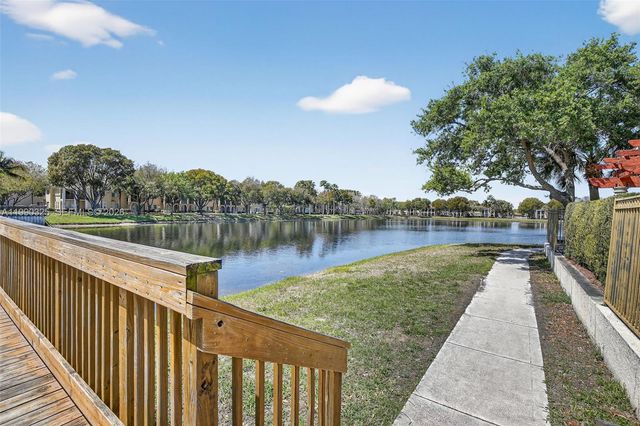 2496 Centergate Dr 301, Miramar, FL 33025