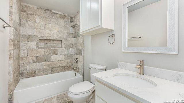 8851 Rebecca Creek Rd, Spring Branch, TX 78070