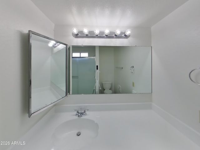 5512 W BOCA RATON Road, Glendale, AZ 85306