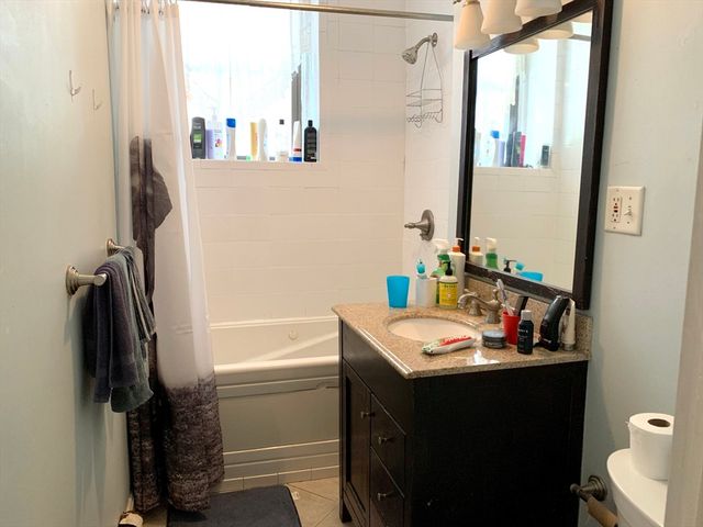 51 Park Dr B1, Boston, MA 02215