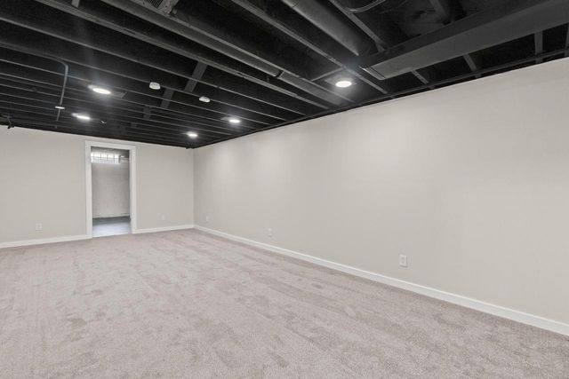 2459 S 82nd STREET, West Allis, WI 53219