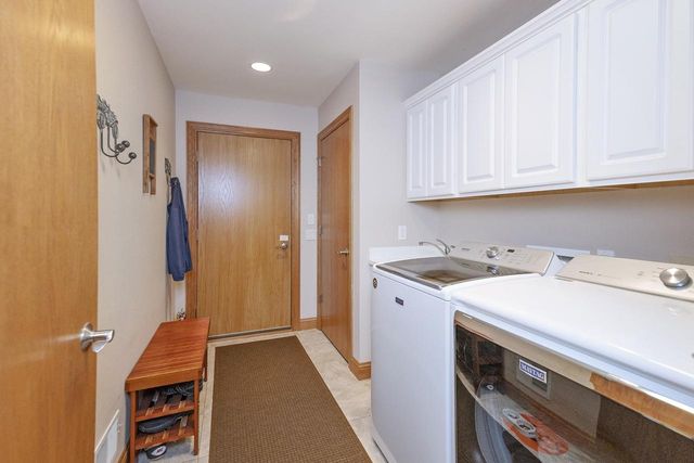 1235 W Sherman Avenue, Fort Atkinson, WI 53538
