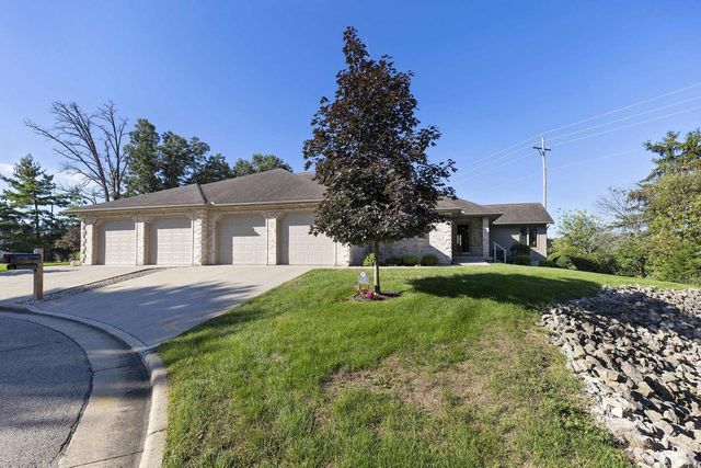 1235 W Sherman Avenue, Fort Atkinson, WI 53538