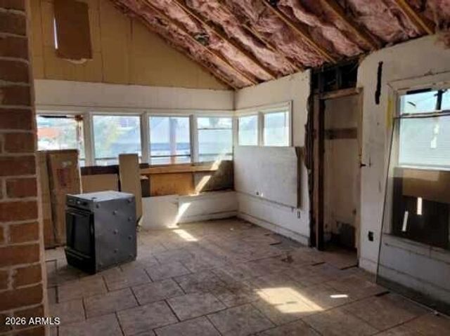 215 N 12TH Avenue, Phoenix, AZ 85007