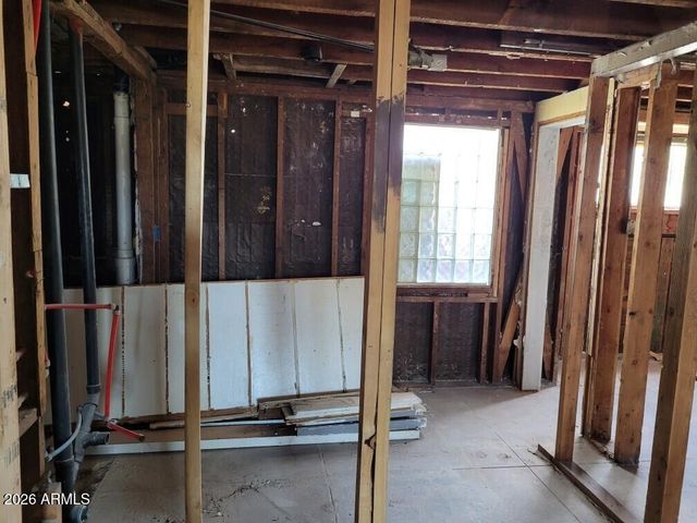 215 N 12TH Avenue, Phoenix, AZ 85007