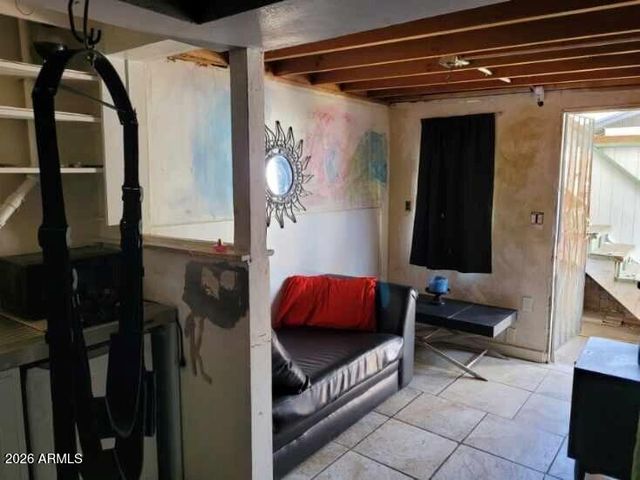 215 N 12TH Avenue, Phoenix, AZ 85007