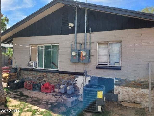 215 N 12TH Avenue, Phoenix, AZ 85007