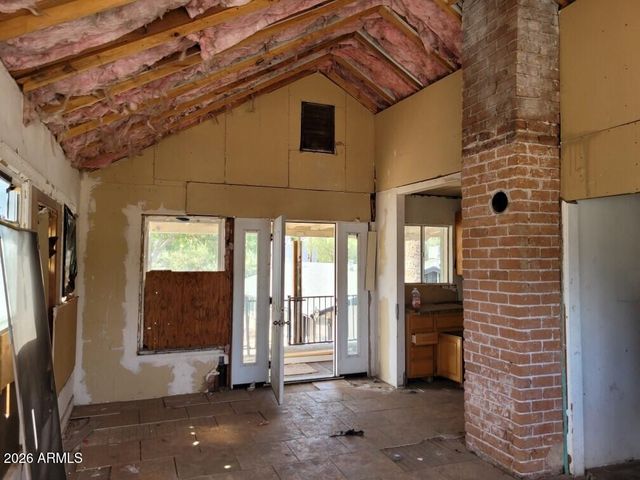 215 N 12TH Avenue, Phoenix, AZ 85007