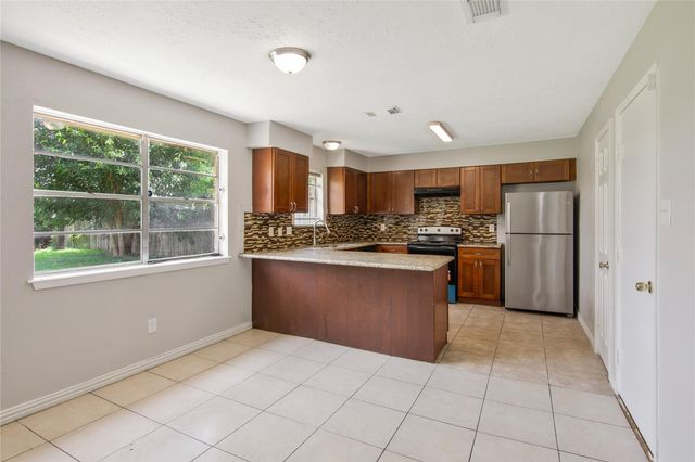 11710 Old Telegraph Road, Houston, TX 77067