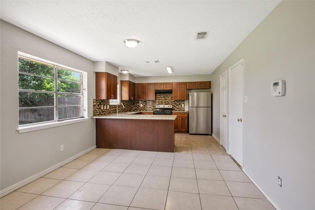 11710 Old Telegraph Road, Houston, TX 77067