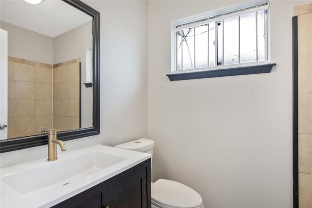 11710 Old Telegraph Road, Houston, TX 77067
