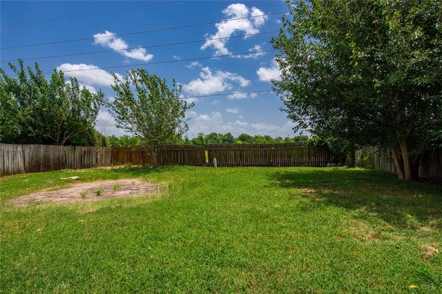 11710 Old Telegraph Road, Houston, TX 77067