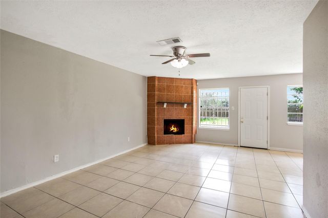 11710 Old Telegraph Road, Houston, TX 77067