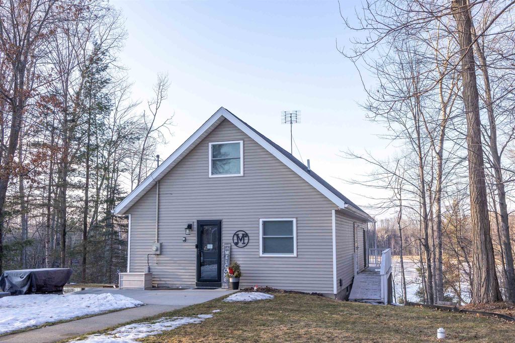 6926 S Forest Lake Drive, Alger, MI 48610