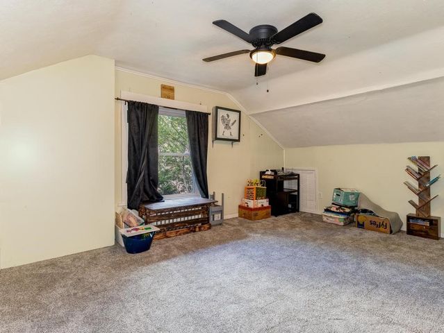 326 Glenwood Dr, Ambridge, PA 15003