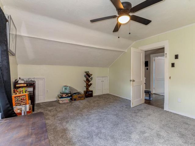 326 Glenwood Dr, Ambridge, PA 15003