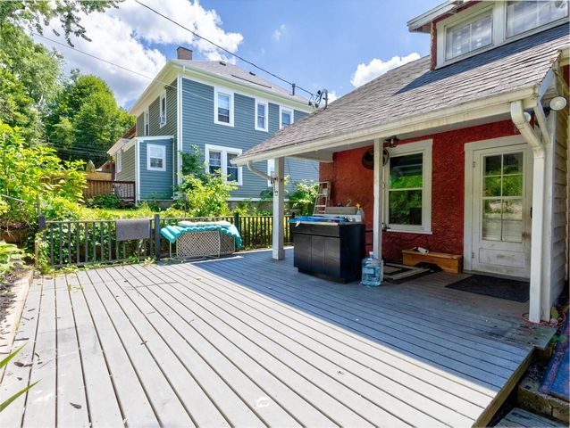 326 Glenwood Dr, Ambridge, PA 15003