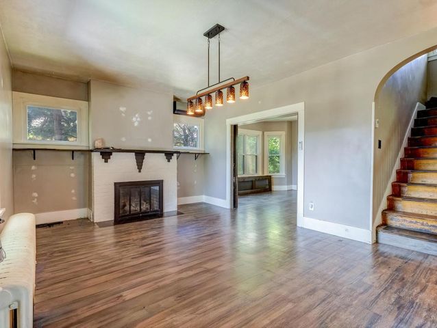 326 Glenwood Dr, Ambridge, PA 15003