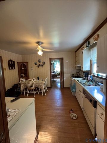 12380 Chester Dr, Disputanta, VA 23842
