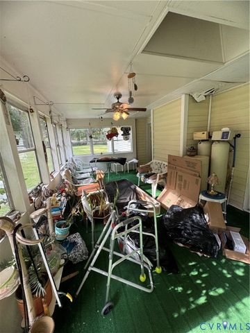12380 Chester Dr, Disputanta, VA 23842