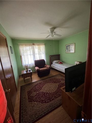 12380 Chester Dr, Disputanta, VA 23842