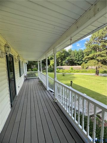 12380 Chester Dr, Disputanta, VA 23842
