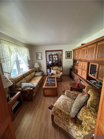 12380 Chester Dr, Disputanta, VA 23842