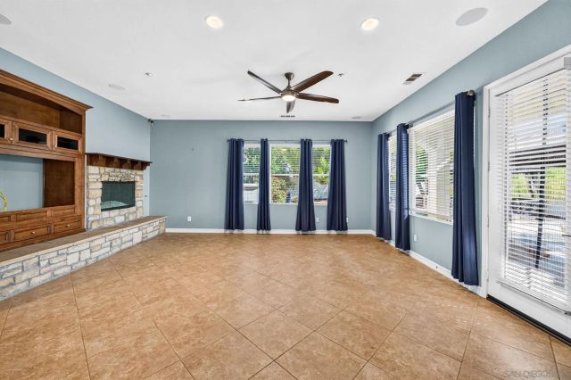 14713 Interlachen Ter, Valley Center, CA 92082