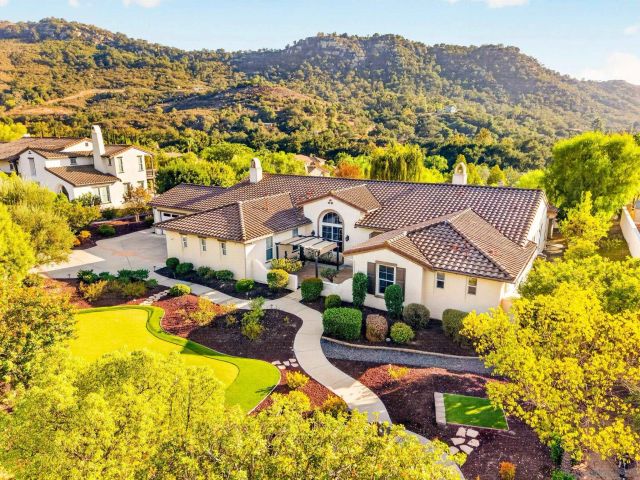 14713 Interlachen Ter, Valley Center, CA 92082
