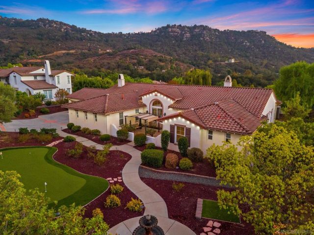 14713 Interlachen Ter, Valley Center, CA 92082