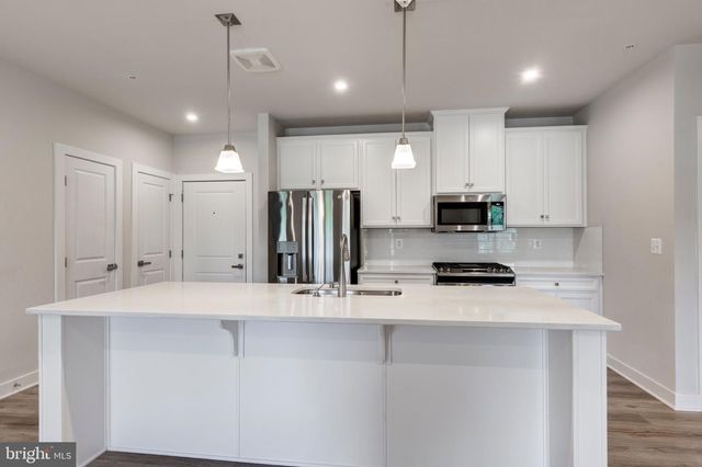 42 Liberty Rd Unit M, Sykesville, MD 21784