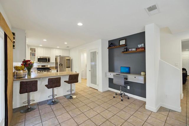 5944 Vista Santa Catarina, San Diego, CA 92154