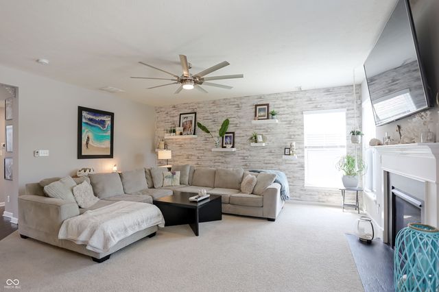 4362 Gallop Court, Bargersville, IN 46106