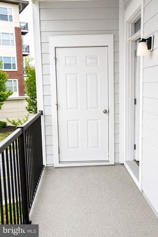 2303 STEPHANIE TESSA LN, Woodbridge, VA 22191