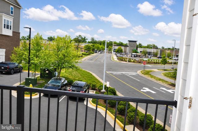 2303 STEPHANIE TESSA LN, Woodbridge, VA 22191