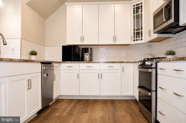 2303 STEPHANIE TESSA LN, Woodbridge, VA 22191