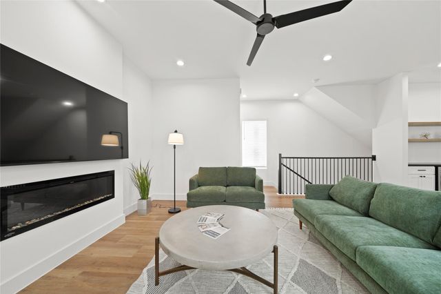 2510 Gray Street, Houston, TX 77003