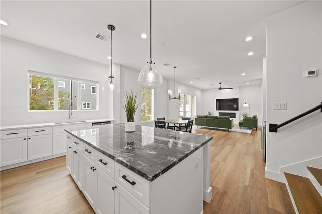 2510 Gray Street, Houston, TX 77003