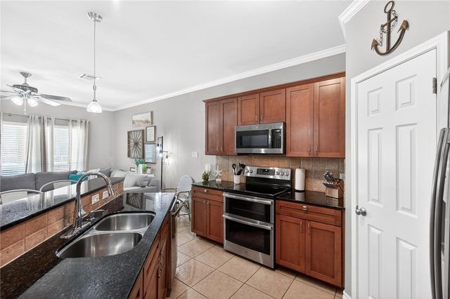 14878 Granada Dr 201, Corpus Christi, TX 78418