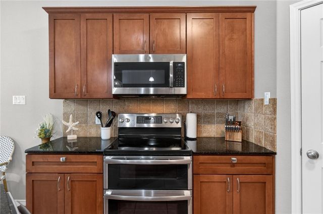 14878 Granada Dr 201, Corpus Christi, TX 78418