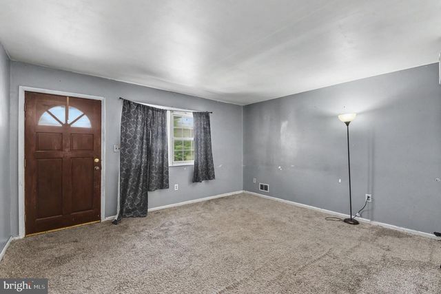 8133 GRAY HAVEN, Dundalk, MD 21222