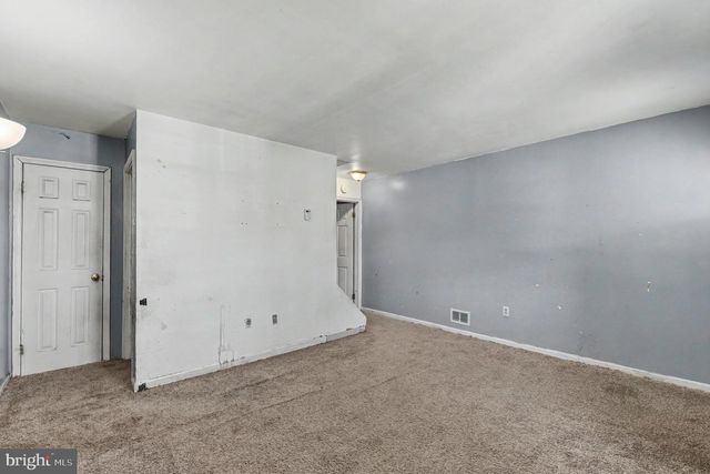8133 GRAY HAVEN, Dundalk, MD 21222
