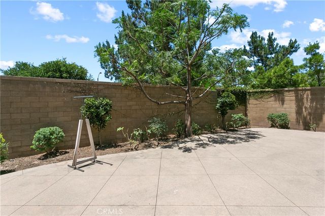 68 Bloomington, Irvine, CA 92620
