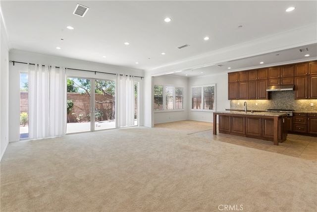 68 Bloomington, Irvine, CA 92620