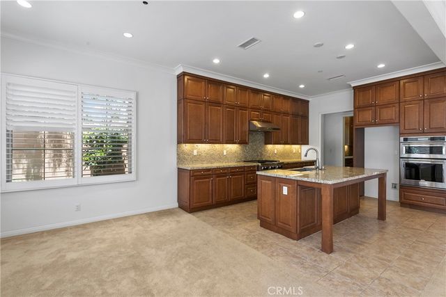 68 Bloomington, Irvine, CA 92620