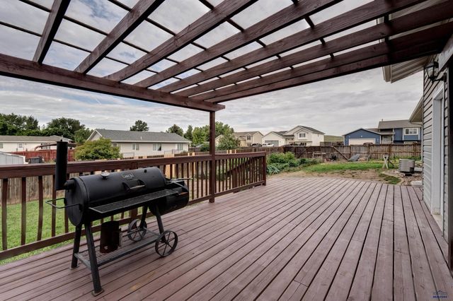 115 SPRINGER DR, Box Elder, SD 57719
