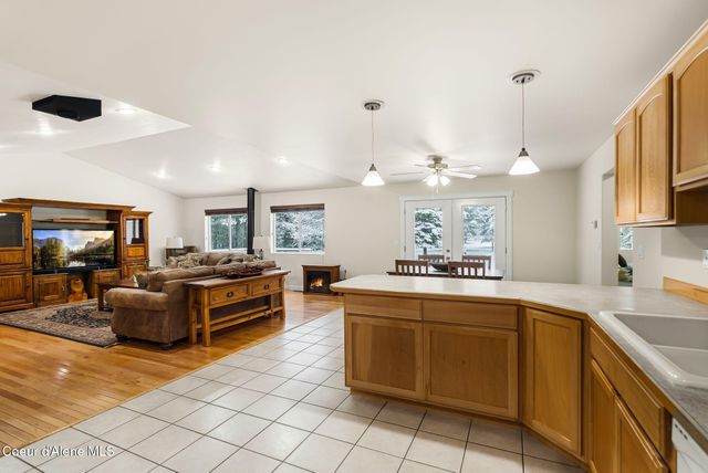 249 Indigo Sky Rd, Sandpoint, ID 83864