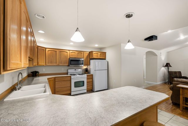 249 Indigo Sky Rd, Sandpoint, ID 83864